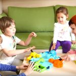 Во что можно поиграть с ребенком — увлекательные игры для детей разного возраста