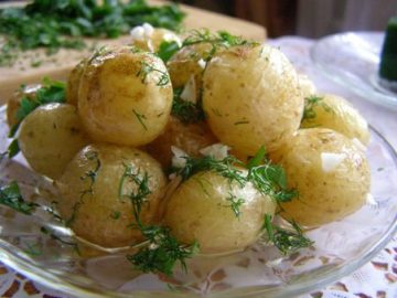 Картошка в мундирах жареная