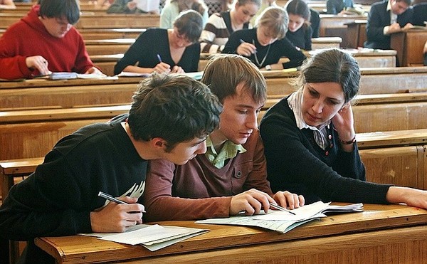Куда пойти учиться после 9 класса