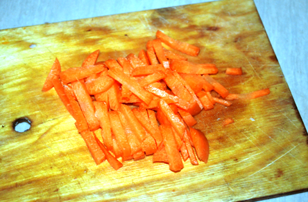 Морковь брусочками