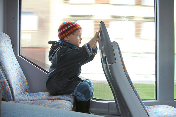 Ребенок в автобусе
