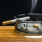 Избавиться от запаха сигарет в доме